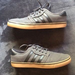 Men’s Adidas Shoes Size 11